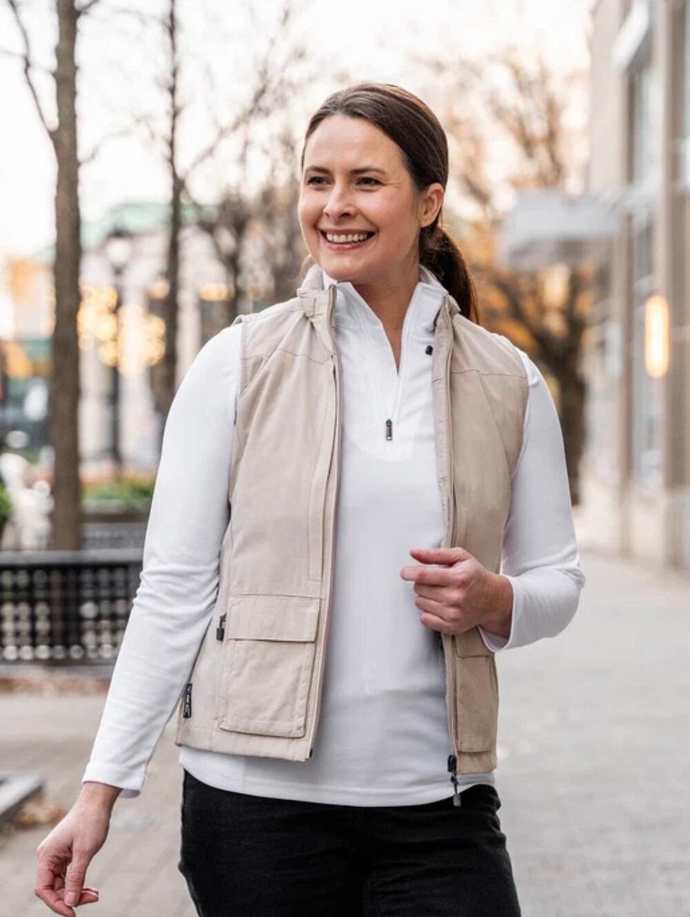 SCOTTeVEST Q.U.E.S.T. Vest High Capacity Pockets in Beige Size Small